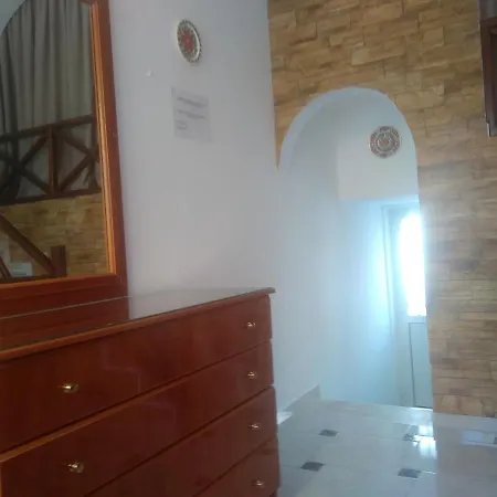 Olympus Apartment *